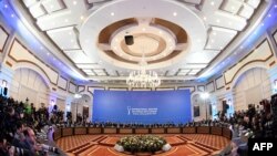 تصویری از دور نخست مذاکرات در ژانویه