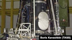 Макет аппарата "Спектр-РГ"