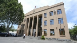 Կալանավորումից 3 օր անց էլ դատարանը դեռ չի տրամադրել ընդդիմադիր գործիչ Ավետիք Չալաբյանի կալանքի որոշումը
