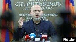 Armenia - The deputy chairman of the Republican Party of Armenia, Armen Ashotian, speaks at a press conference, Yerevan, November 16, 2022.