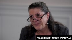 ԱՄՆ ՄԶԳ Եվրոպայի և Եվրասիայի գրասենյակի ադմինիստրատորի օգնական Էրին Էլիզաբեթ ՄըքՔի, արխիվ