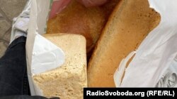 В Маріуполь завозять соціальний хліб