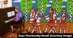 Школьницы в украинской национальной одежде, танцующие на фоне панно с березами. 2015 год