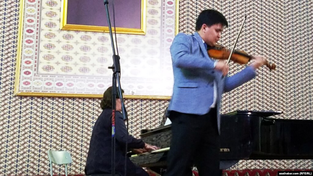 Bahram Dollyýew. Aşgabat, 2022-nji ýylyň 15-nji apreli