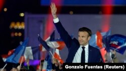 Ֆրանսիայի գործող նախագահ Էմանյուել Մակրոնը տոնում է հաղթանակը ընտրությունների երկրորդ փուլում, Փարիզ, 24-ը ապրիլի, 2022թ․