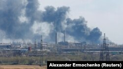 نمایی از مجتمع تولید فولاد آزوف‌استال که در محاصره نیروهای روسیه است