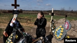 În războiul Rusiei împotriva Ucrainei au murit zeci de mii de oameni din țara vecină, iar milioane de copii și adulți și-au părăsit casele.