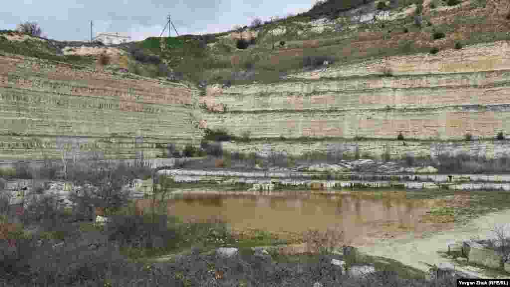 Ocaqta daa bir göl bar, yazda o tamamınen quruy&nbsp; &nbsp;