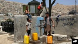 Kabildə ictimai artezian quyusu