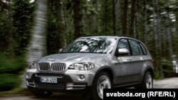 BMW X5 автомобили ҳам ўғрилар кўзига чиройли кўринган машиналардан бири ҳисобланади