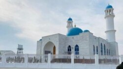 Maryda adamlar ýene metjitden kowuldy