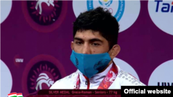 Далер Ризозода.