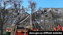 Гаряча і холодна вода, опалення, вивезення сміття, утримання прибудинкової території з 24 лютого і до кінця війни будуть списані для жителів Харкова, запевняє міська влада