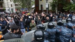 Հեղափոխության օրերին ծանր վնասվածք ստացած ցուցարարը կառավարությունից փոխհատուցման է սպասում