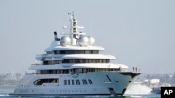 Яхта «Амадэя» ў Сан-Дыега ў 2022-м, сканфіскаваная ў расейскага алігарха