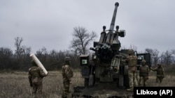 «Противник продовжує ведення наступальних дій на Бахмутському і Авдіївському напрямках та намагається покращити тактичне положення на Лиманському напрямку»