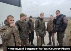 Повернулись додому