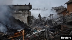 Чоловіка затримали в жовтні 2022-го за підозрою в коригуванні ракетних ударів Росії по Дніпру. На фото: наслідки російського ракетного удару, Дніпро, листопад 2022 року