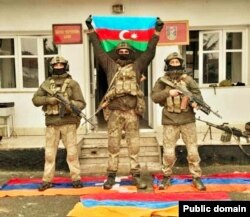 Լուսանկարները Թելման Գասիմովի ֆեյսբուքում տեղադրված են 2021-ի դեկտեմբերի 8-ին