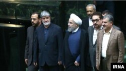 حسن روحانی در یکی از جلسات مجلس شورای اسلامی.