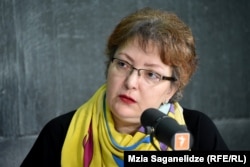 колишня міністерка оборони Грузії, а нині голова неурядової організації «Громадянська ідея» Тіна Хідашелі