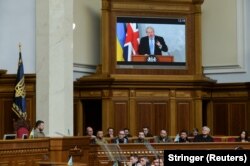 Борис Джонсон выступает перед депутатами Верховной Рады. 3 мая 2022 года