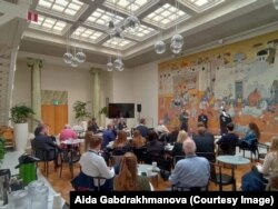 Чарада катнашучылар