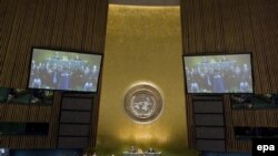 در قطعنامه مجمع عمومی سازمان ملل از نظام قضايی جمهوری اسلامی انتقاد شده و گفته شده است که اين نظام قضايی همواره خلاف معيارهای بين المللی بوده است.