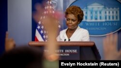 Карін Жан-П’єр зауважила, що Білий дім хоче, щоб схвалення законопроєкту щодо допомоги Україні відбулося негайно