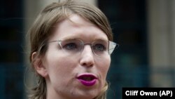 Челси Мэннинг