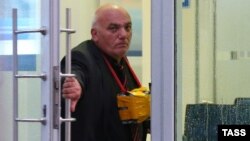 Россия - Захвативший отделение«Ситибанка» мужчина, Москва, 24 августа 2016 г.