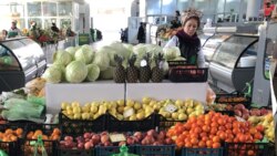 Daşoguzda azyk we beýleki harytlaryň nyrhlary ýene-de ýokarlanýar, dollar 20 manatdan aşdy