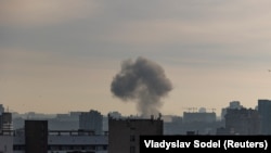 Внаслідок масованої ракетної атаки на Київ пошкоджено Палац Україна, повідомили в Офісі президента