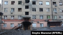 Ілюстраційне фото. Насліди нічного обстрілу Херсона, 28 грудня 2022 року