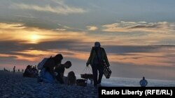 Закат на пляже в Батуми, конец ноября
