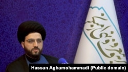 علی خان‌محمدی مدعی شده که «امروز طبق قانون کسی حق ندارد به آمر به معروف بگوید به شما ارتباطی ندارد و نباید امر به معروف کنید»