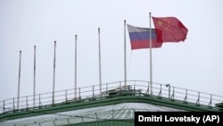 Проєкт пакету санкцій був вперше представлений країнам ЄС 22 листопада, а для набуття чинності його мають схвалити всі 27 країн-членів ЄС.