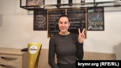 Настя з Херсона у батумському кафе «Мигдаль»