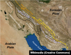 فروافتادگی دزفول منطقه‌ای در جنوب غرب زاگرس و غرب گسل کازرون است.