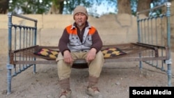 Актан Арым Кубат “Эсимде” тасмасында.