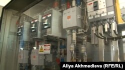 Солнечная станция компьютеризирована. Село Сарыбулак, Алматинская область, 7 декабря 2015 года.