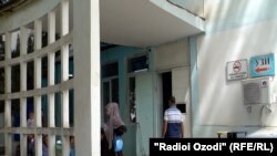 Некруз Рахмонов находится под присмотром врачей Национального медицинского центра (Караболо) в Душанбе