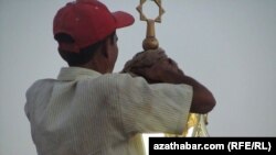 Ilat arasynda zähmet biržalarynyň kömegi bilen iş tapdym diýýän adamlar köp däl.