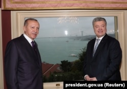 Реджеп Тайїп Ердоган і Петро Порошенко у Стамбулі, 5 січня 2019 року