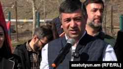 Սարիկ Մինասյանը, արխիվ