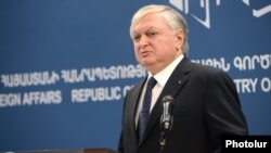 Արտգործնախարար Էդվարդ Նալբանդյան, արխիվ