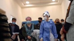 Diňle: Lebabyň hassahanalarynda kislorod balonlary ýetmezçilik edýär