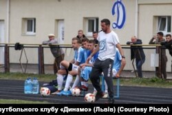 Дмитро Фіалка з вихованцями ДФК «Динамо» (Львів)