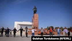 Cөз эркиндигин коргогон марштын катышуучулары, 14-октябрь, 2022-жыл.