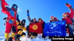 Кыргызстандык альпинисттер. 